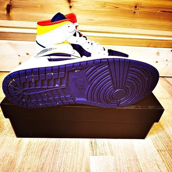 Jordan 1 Mid ‘White Deep Royal Blue’ - Picture 6 of 7